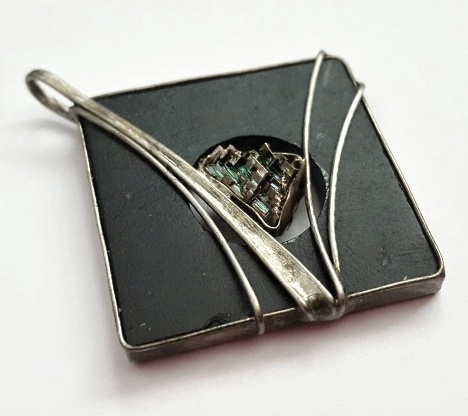 Prívesky z bridlice